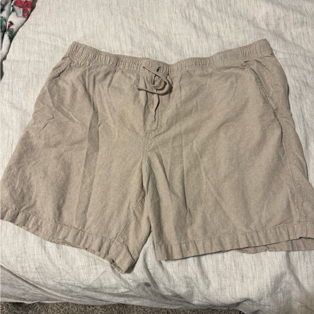Old Navy Tan Men’s Linen Shorts